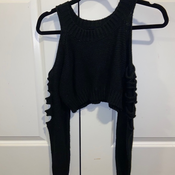 Black cropped cut out hoodie - Picture 1 of 4